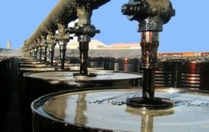 ارزآوری ۲ میلیارد دلاری صنعت قیر| مافیای قیر داریم؟ ارزآوری ۲ میلیارد دلاری صنعت قیر| مافیای قیر داریم؟