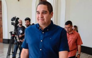 اولین واکنش پسر مادورو به بازداشت پدرش توسط آمریکا: ما خوب، آرام و استوار هستیم! اولین واکنش پسر مادورو به بازداشت پدرش توسط آمریکا: ما خوب، آرام و استوار هستیم!