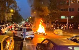 بازداشت 20 نفر در جریان اغتشاش کوهدشت/ 13 مأمور زخمی شدند بازداشت 20 نفر در جریان اغتشاش کوهدشت/ 13 مأمور زخمی شدند