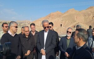 ببینید| بازدید استاندار، مدیر کل راه و شهرسازی و جمعی از مسئولان سیستان و بلوچستان از عملیات ساخت پل حرمک ببینید| بازدید استاندار، مدیر کل راه و شهرسازی و جمعی از مسئولان سیستان و بلوچستان از عملیات ساخت پل حرمک