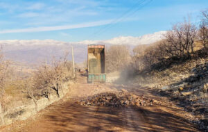 ببینید| تداوم تسطیح، تیغه زنی و رفع انسداد راه روستایی دولتا مرتا شهرستان جوانرود_استان کرمانشاه ببینید| تداوم تسطیح، تیغه زنی و رفع انسداد راه روستایی دولتا مرتا شهرستان جوانرود_استان کرمانشاه