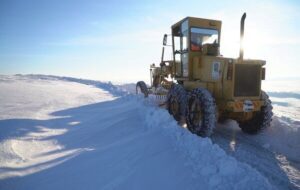 برفروبی راه ارتباطی ۸۴۵ روستای استان آذربایجان شرقی برفروبی راه ارتباطی ۸۴۵ روستای استان آذربایجان شرقی