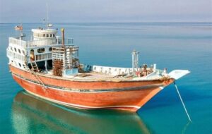 توقیف محموله بزرگ کالاهای ممنوعه در آبهای بوموسی توقیف محموله بزرگ کالاهای ممنوعه در آبهای بوموسی