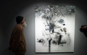 روایت بصری جنگ در قاب رنگها؛ نقاشیهایی که از رهایی و غرور میگویند روایت بصری جنگ در قاب رنگها؛ نقاشیهایی که از رهایی و غرور میگویند