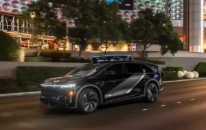 رونمایی از لوکسترین تاکسی اینترنتی رباتیک + عکس رونمایی از لوکسترین تاکسی اینترنتی رباتیک + عکس