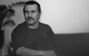 «شنا خلاف جهت» از زندگی در سکوت میگوید؛ قضاوت نکردم فقط نگاه کردم! «شنا خلاف جهت» از زندگی در سکوت میگوید؛ قضاوت نکردم فقط نگاه کردم!