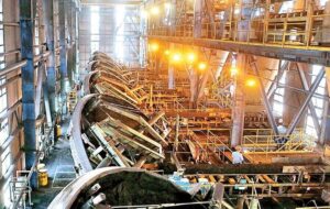 شکاف عمیق میان صنایع صادراتی و داخلی شکاف عمیق میان صنایع صادراتی و داخلی