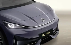 فاصله ایران با خودرو اروپایی 330 میلیون بیشتر شد فاصله ایران با خودرو اروپایی 330 میلیون بیشتر شد