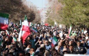 قیام یکپارچه ایرانیها در محکومیت اغتشاشگران مسلح قیام یکپارچه ایرانیها در محکومیت اغتشاشگران مسلح