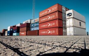 مجموع مبادلات تجاری گمرک یزد از ۶۲۴ میلیون دلار فراتر رفت مجموع مبادلات تجاری گمرک یزد از ۶۲۴ میلیون دلار فراتر رفت