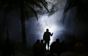 نمایش میدانی ظرفیتی برای روایت قهرمانان معاصر است نمایش میدانی ظرفیتی برای روایت قهرمانان معاصر است