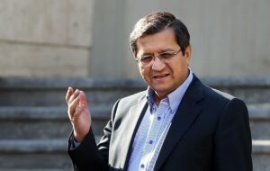 همتی بورس را از سایه بیرون کشید/ آینده بازار سرمایه در سایه مدیریت جدید بانک مرکزی همتی بورس را از سایه بیرون کشید/ آینده بازار سرمایه در سایه مدیریت جدید بانک مرکزی