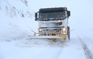 ویدئو | برف روبی و بازگشایی محور ارتباطی بلده پل زنگوله محدوده ی روستای بطاهرکلا توسط راهداران شهرستان نور استان مازندران ویدئو | برف روبی و بازگشایی محور ارتباطی بلده پل زنگوله محدوده ی روستای بطاهرکلا توسط راهداران شهرستان نور استان مازندران