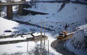 ویدئو | عملیات برفروبی و بازگشایی محور فرعی آزادمهر به آلاشت و راه های منشعب (محور لله بند به دراسله) توسط راهداران شهرستان سوادکوه اتان مازندران ویدئو | عملیات برفروبی و بازگشایی محور فرعی آزادمهر به آلاشت و راه های منشعب (محور لله بند به دراسله) توسط راهداران شهرستان سوادکوه اتان مازندران