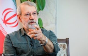 پاسخ تند لاریجانی به اظهارات مداخله جویانه ترامپ درباره اعتراضات در ایران+ عکس پاسخ تند لاریجانی به اظهارات مداخله جویانه ترامپ درباره اعتراضات در ایران+ عکس