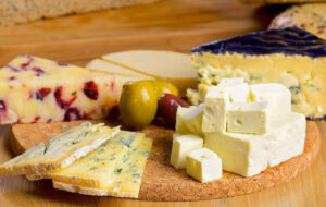 پنیر پرچرب و خامه میتوانند از مغز در برابر زوال عقل محافظت کنند پنیر پرچرب و خامه میتوانند از مغز در برابر زوال عقل محافظت کنند