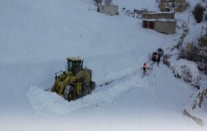 ۳۱۴۸ کیلومتر برف روبی محورهای ارتباطی و بازگشایی راه ۱۴۰۰ روستا در آذربایجانغربی طی شبانهروز گذشته ۳۱۴۸ کیلومتر برف روبی محورهای ارتباطی و بازگشایی راه ۱۴۰۰ روستا در آذربایجانغربی طی شبانهروز گذشته