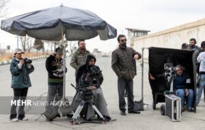 ابراهیم ایرج زاد «محبوبه» را در کرج جلوی دوربین می برد ابراهیم ایرج زاد «محبوبه» را در کرج جلوی دوربین می برد