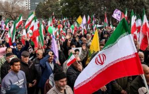 “اتحاد مقدس” ایرانیها در جشن انقلاب؛ راهپیمایی معنادار 22 بهمن 1404 “اتحاد مقدس” ایرانیها در جشن انقلاب؛ راهپیمایی معنادار 22 بهمن 1404