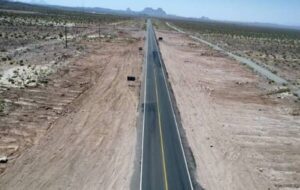 اجرای بیش از ۵۰۰ کیلومتر شانهسازی و اصلاح شیب شیروانی در محورهای مواصلاتی سیستان و بلوچستان اجرای بیش از ۵۰۰ کیلومتر شانهسازی و اصلاح شیب شیروانی در محورهای مواصلاتی سیستان و بلوچستان