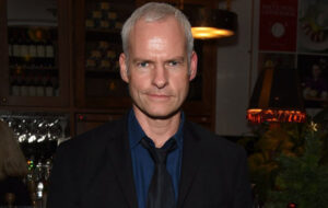 اجرای نمایشنامهای از مارتین مکدونا در تماشاخانه سیمرغ اجرای نمایشنامهای از مارتین مکدونا در تماشاخانه سیمرغ