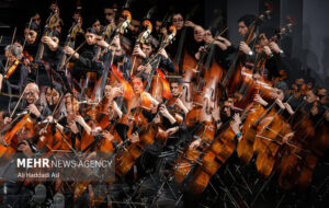 از شنیدن سرود «قلب های بی قرار» تا برگزاری «شب خوزستان» از شنیدن سرود «قلب های بی قرار» تا برگزاری «شب خوزستان»