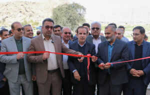 افتتاح فاز نخست بزرگراه کازرون–قائمیه و ۱۰۰ واحد نهضت ملی مسکن در شهرستان کازرون همزمان با دهه فجر افتتاح فاز نخست بزرگراه کازرون–قائمیه و ۱۰۰ واحد نهضت ملی مسکن در شهرستان کازرون همزمان با دهه فجر