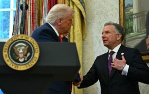 انتظار ترامپ برای موافقت ۲ مقام آمریکایی برای حمله به ایران انتظار ترامپ برای موافقت ۲ مقام آمریکایی برای حمله به ایران