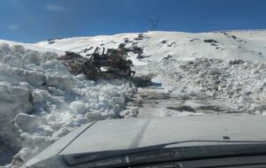 بازگشایی محور لشتر – دنگان – بادره و دهدلی پس از ۷ روز تلاش بیوقفه راهداران بازگشایی محور لشتر – دنگان – بادره و دهدلی پس از ۷ روز تلاش بیوقفه راهداران