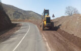ببینید| تداوم عملیات تیغهزنی و تسطیح شانه جاده محور پاوه–نوسود ببینید| تداوم عملیات تیغهزنی و تسطیح شانه جاده محور پاوه–نوسود