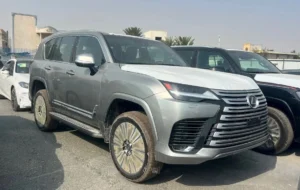 برادر بزرگتر لندکروز به بازار ایران رسید برادر بزرگتر لندکروز به بازار ایران رسید