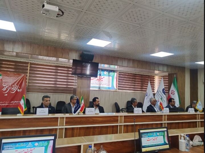 برپایی میز خدمت شورای هماهنگی امور راه و شهرسازی استان سیستان و بلوچستان به مناسبت دهه فجر برپایی میز خدمت شورای هماهنگی امور راه و شهرسازی استان سیستان و بلوچستان به مناسبت دهه فجر