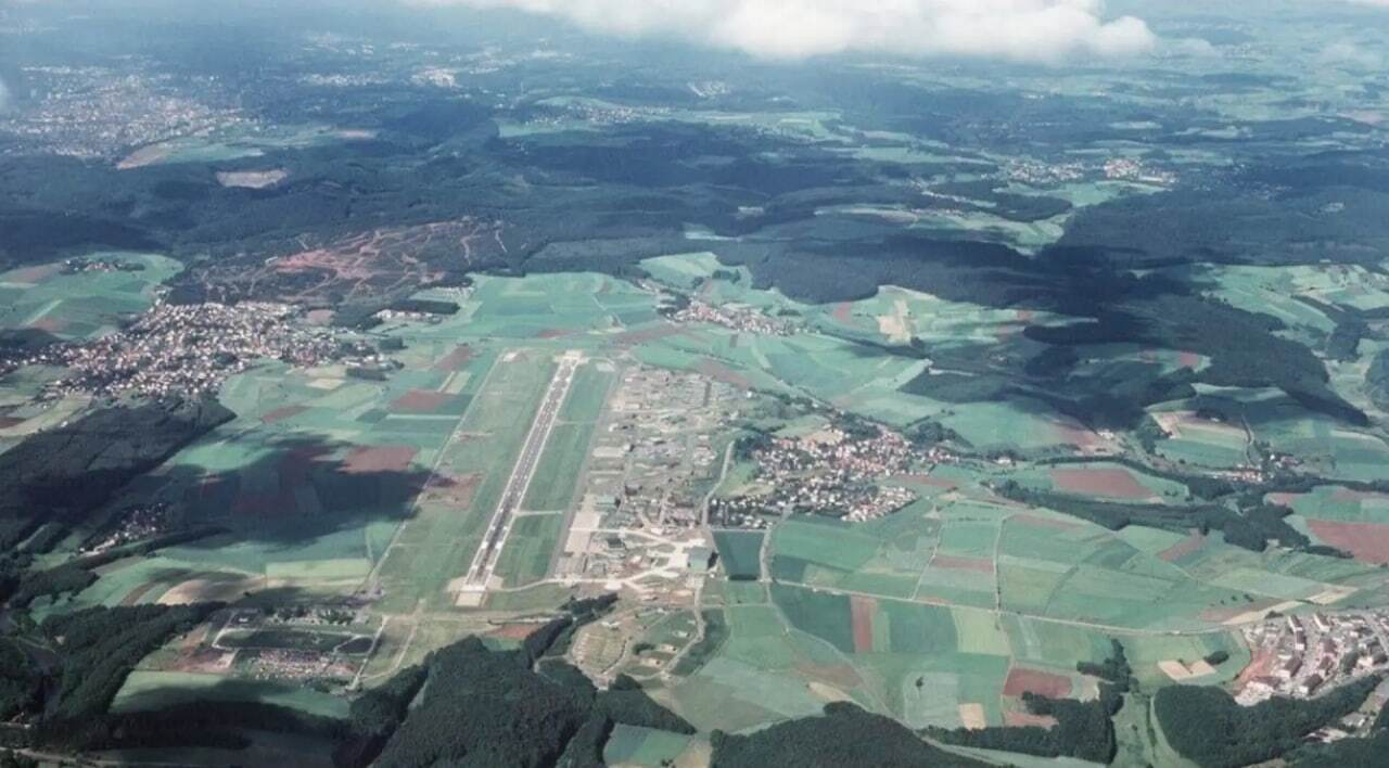 ترافیک سنگین ارسال تجهیزات آمریکا به خاورمیانه/ هواپیماهای C-۱۷ به منطقه رسید ترافیک سنگین ارسال تجهیزات آمریکا به خاورمیانه/ هواپیماهای C-۱۷ به منطقه رسید