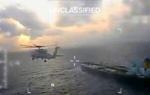 تسخیر نفتکش ونزوئلا در اقیانوس هند توسط نیروهای آمریکایی تسخیر نفتکش ونزوئلا در اقیانوس هند توسط نیروهای آمریکایی