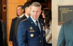 تضاد نگرانیهای ارتش و خوشبینی ترامپ درمورد حمله به ایران/ در جلسه پنتاگون با ترامپ چه گذشت؟ تضاد نگرانیهای ارتش و خوشبینی ترامپ درمورد حمله به ایران/ در جلسه پنتاگون با ترامپ چه گذشت؟