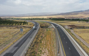 رونق ساختوساز و توسعه بزرگراهی؛ دستاورد یکساله راه و شهرسازی اردبیل رونق ساختوساز و توسعه بزرگراهی؛ دستاورد یکساله راه و شهرسازی اردبیل