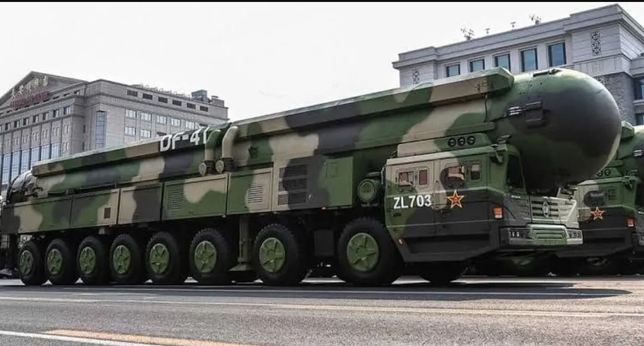 سلاح سری چین به ایران رسید / این موشک قاتل ناو هواپیما بر آمریکا است + تصاویر سلاح سری چین به ایران رسید / این موشک قاتل ناو هواپیما بر آمریکا است + تصاویر