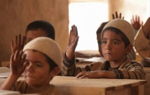 فرار از دام بیوگرافیهای قهرمانمحور؛ در «کوچ» قهرمان نمیبینید فرار از دام بیوگرافیهای قهرمانمحور؛ در «کوچ» قهرمان نمیبینید