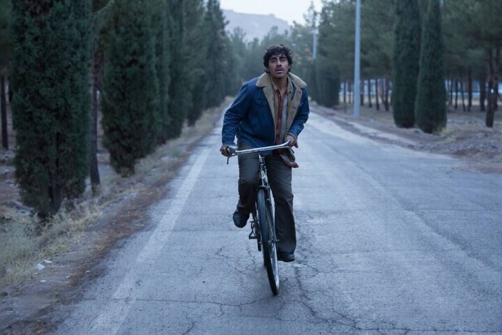 فرار از دام بیوگرافیهای قهرمانمحور؛ در «کوچ» قهرمان نمیبینید فرار از دام بیوگرافیهای قهرمانمحور؛ در «کوچ» قهرمان نمیبینید