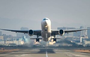 فرود یک هواپیمای دولتی ایران در فرودگاه دوبی / مسافر این هواپیما کیست؟+ عکس فرود یک هواپیمای دولتی ایران در فرودگاه دوبی / مسافر این هواپیما کیست؟+ عکس