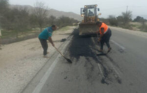 لکهگیری با آسفالت گرم در چهار محور اصلی سقز لکهگیری با آسفالت گرم در چهار محور اصلی سقز