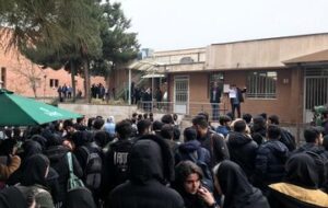 معاون وزیر بهداشت: جان باختن نزدیک به ۱۰۰ دانشجو در حوادث اخیر/ ۹دانشجوی علوم پزشکی در بازداشت هستند/باید بیش از پیش به آرمانهای امام راحل توجه کنیم معاون وزیر بهداشت: جان باختن نزدیک به ۱۰۰ دانشجو در حوادث اخیر/ ۹دانشجوی علوم پزشکی در بازداشت هستند/باید بیش از پیش به آرمانهای امام راحل توجه کنیم