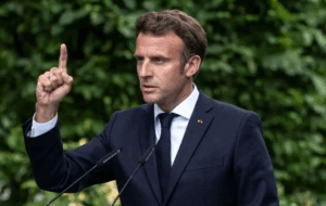 هشدار ماکرون/ اروپا نباید از گفتوگو با روسیه کنار گذاشته شود هشدار ماکرون/ اروپا نباید از گفتوگو با روسیه کنار گذاشته شود