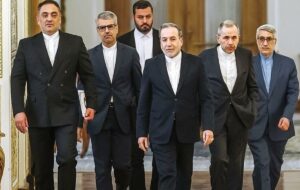 هیئت ایرانی در مسقط حاضر به مذاکره مستقیم با هیئت آمریکایی نشد هیئت ایرانی در مسقط حاضر به مذاکره مستقیم با هیئت آمریکایی نشد