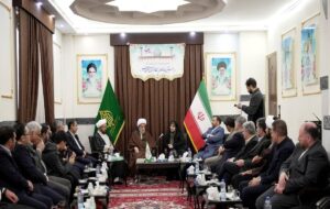 وزیر راه و شهرسازی با نماینده ولیفقیه در فارس دیدار کرد / تأکید بر تسریع پروژههای نا تمام سالهای گذشته وزیر راه و شهرسازی با نماینده ولیفقیه در فارس دیدار کرد / تأکید بر تسریع پروژههای نا تمام سالهای گذشته