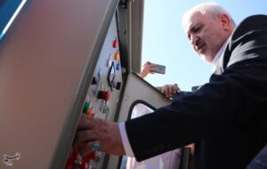 وزیر نیرو: بومیسازی تجهیزات نیروگاهی به 99 درصد رسید وزیر نیرو: بومیسازی تجهیزات نیروگاهی به 99 درصد رسید