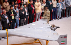 وقتی لانچرهای واقعی به آنتن رسید؛ ادای دین «معلی» به شهدای جنگ ۱۲ روزه وقتی لانچرهای واقعی به آنتن رسید؛ ادای دین «معلی» به شهدای جنگ ۱۲ روزه