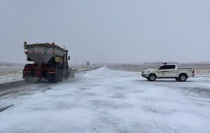 ویدئو | عملیات برفروبی محورهای مواصلاتی به همت راهداران استان مرکزی در شبانهروز گذشته ویدئو | عملیات برفروبی محورهای مواصلاتی به همت راهداران استان مرکزی در شبانهروز گذشته