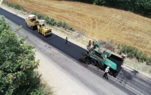 ویدئو | عملیات بهسازی و آسفالت راه روستایی “سنگ بن _ لاجیم” شهرستان ساری، استان مازندران ویدئو | عملیات بهسازی و آسفالت راه روستایی “سنگ بن _ لاجیم” شهرستان ساری، استان مازندران