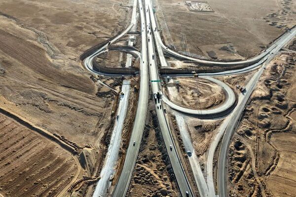 ویدئو| مستندی از آمادهسازی و مراحل اجرایی پروژه تقاطع غیرهمسطح راهجرد در محور اراک-سلفچگان راهجرد